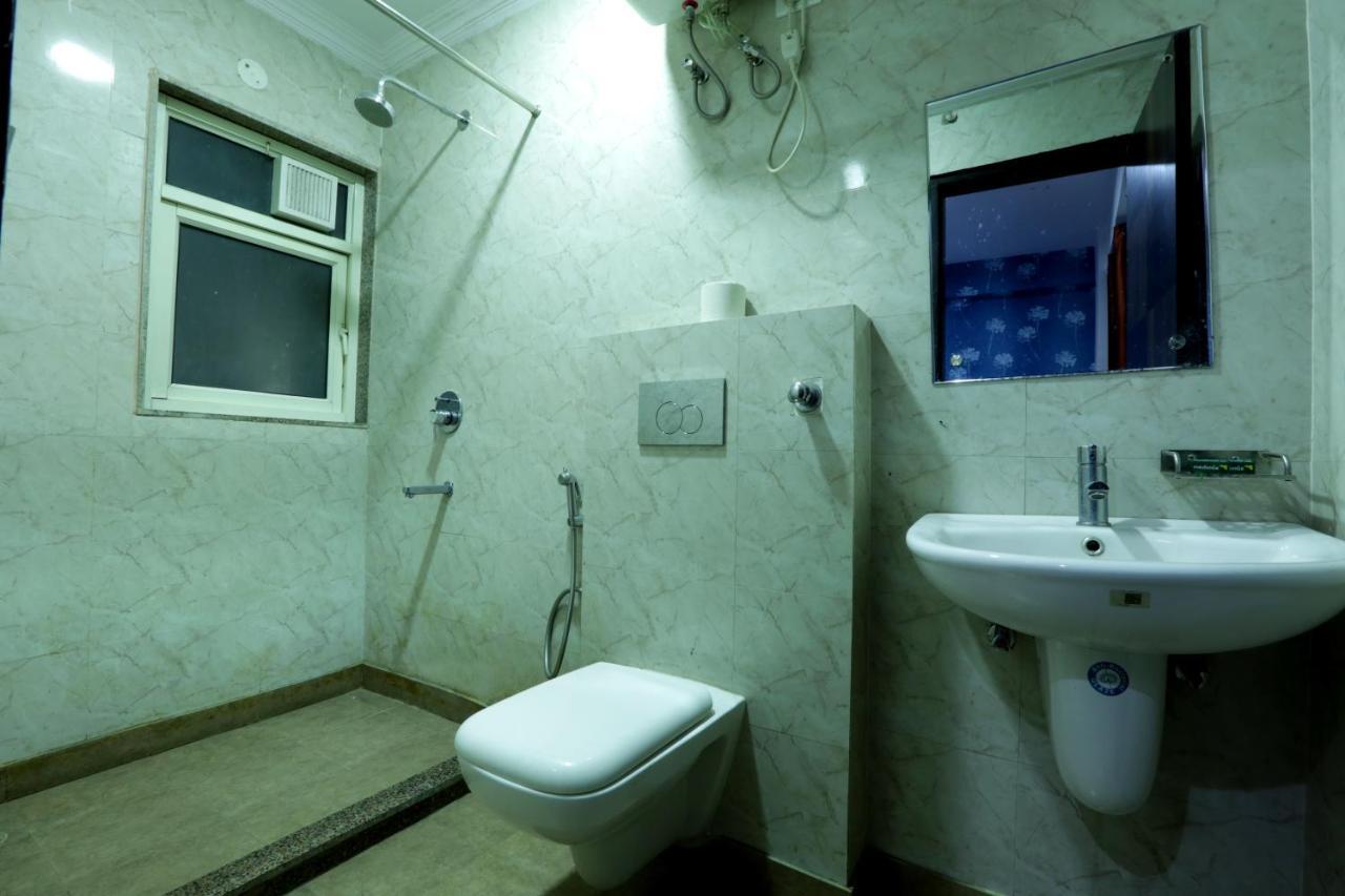 Hotel Ark Suites At Delhi Airport Nuova Delhi Esterno foto