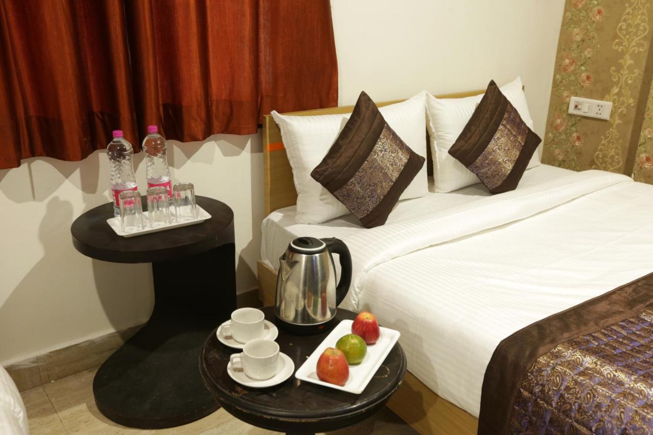 Hotel Ark Suites At Delhi Airport Nuova Delhi Esterno foto