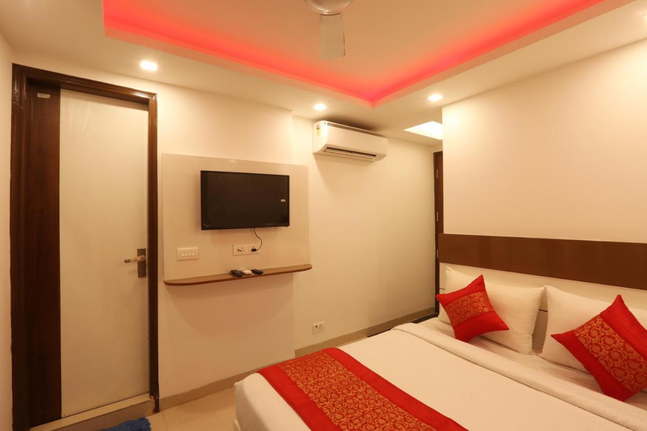 Hotel Ark Suites At Delhi Airport Nuova Delhi Esterno foto