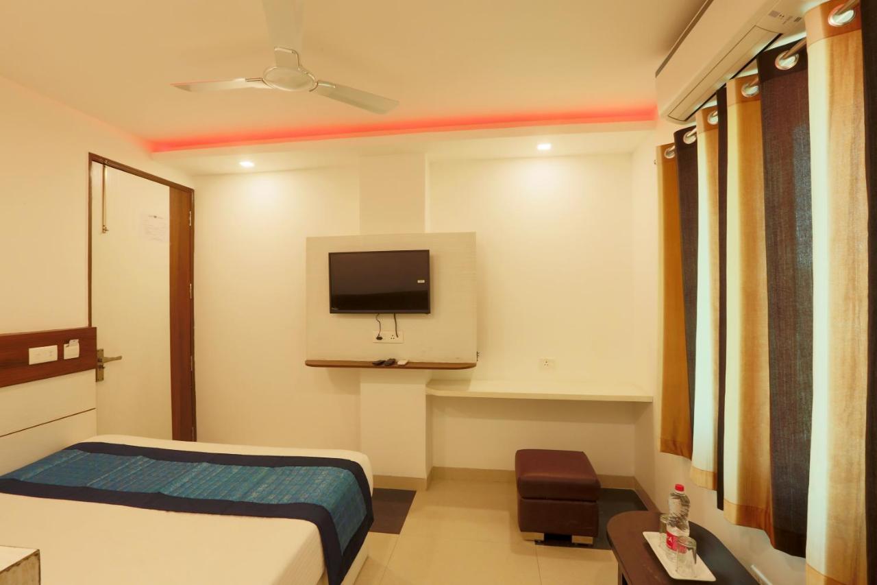 Hotel Ark Suites At Delhi Airport Nuova Delhi Esterno foto